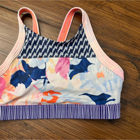 Athlete‎ Girls athletic/swim top - Picture 1 of 3